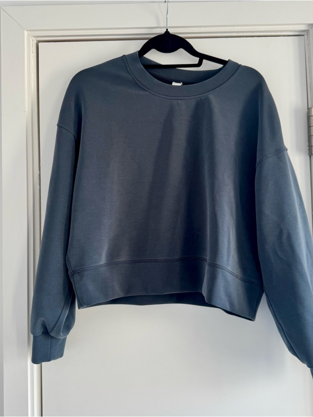 lululemon Softstream Perfectly Oversized Cropped Crew Black 8